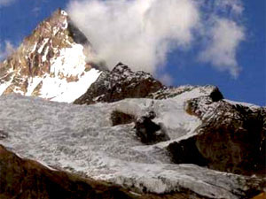 API Himal Trekking